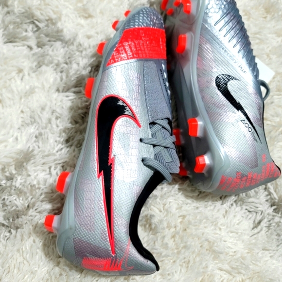 NEW Nike Youth Phantom VNM Elite FG Soccer Cleats Shoes Size 6 Y - Picture 1 of 12
